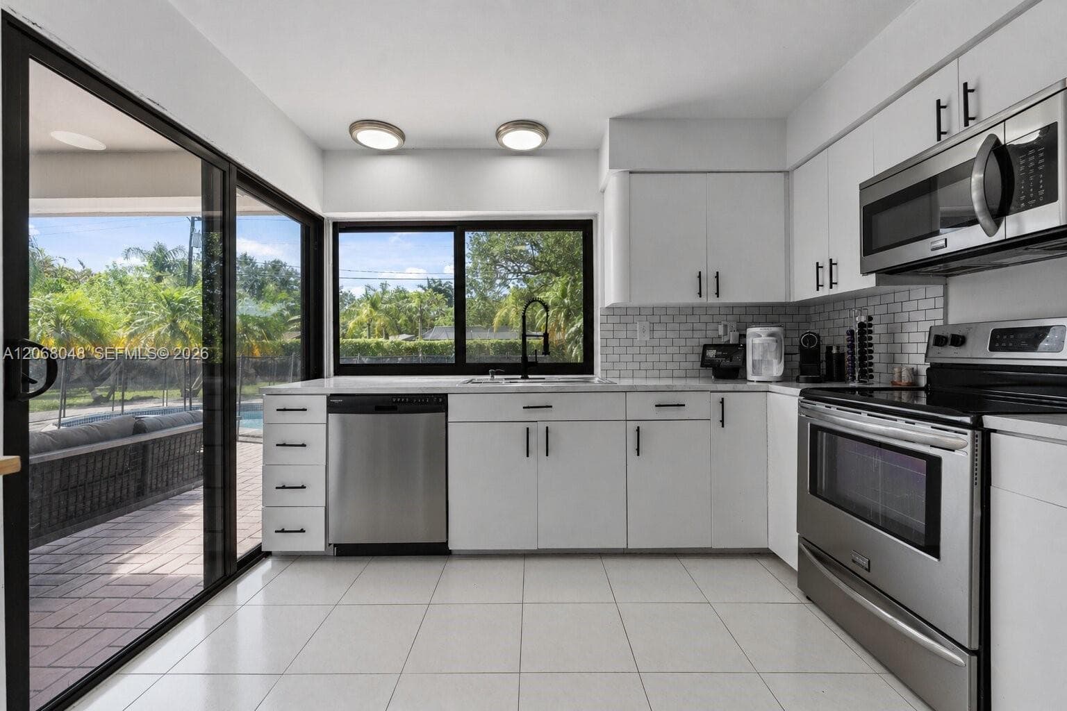 8620 SW 159th St, Palmetto Bay FL 33157 photo 2