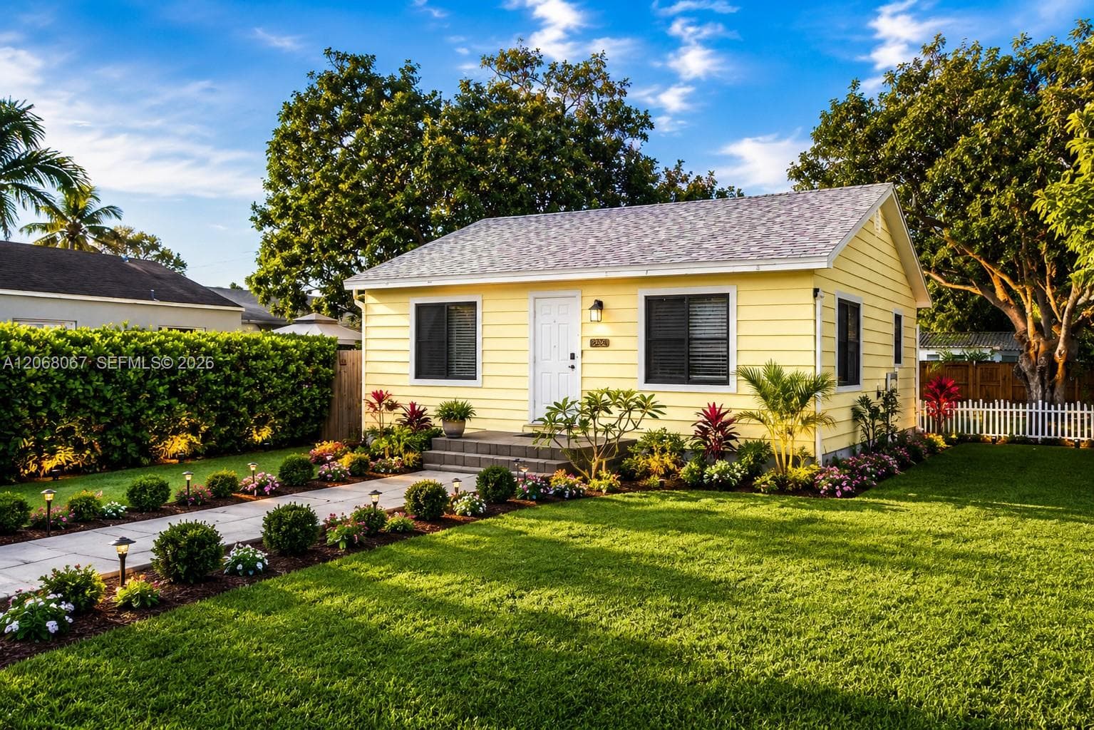 2330 Scott St, Hollywood FL 33020 photo 3