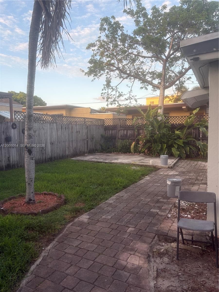 1806 Funston St Rear, Hollywood FL 33020 photo 3