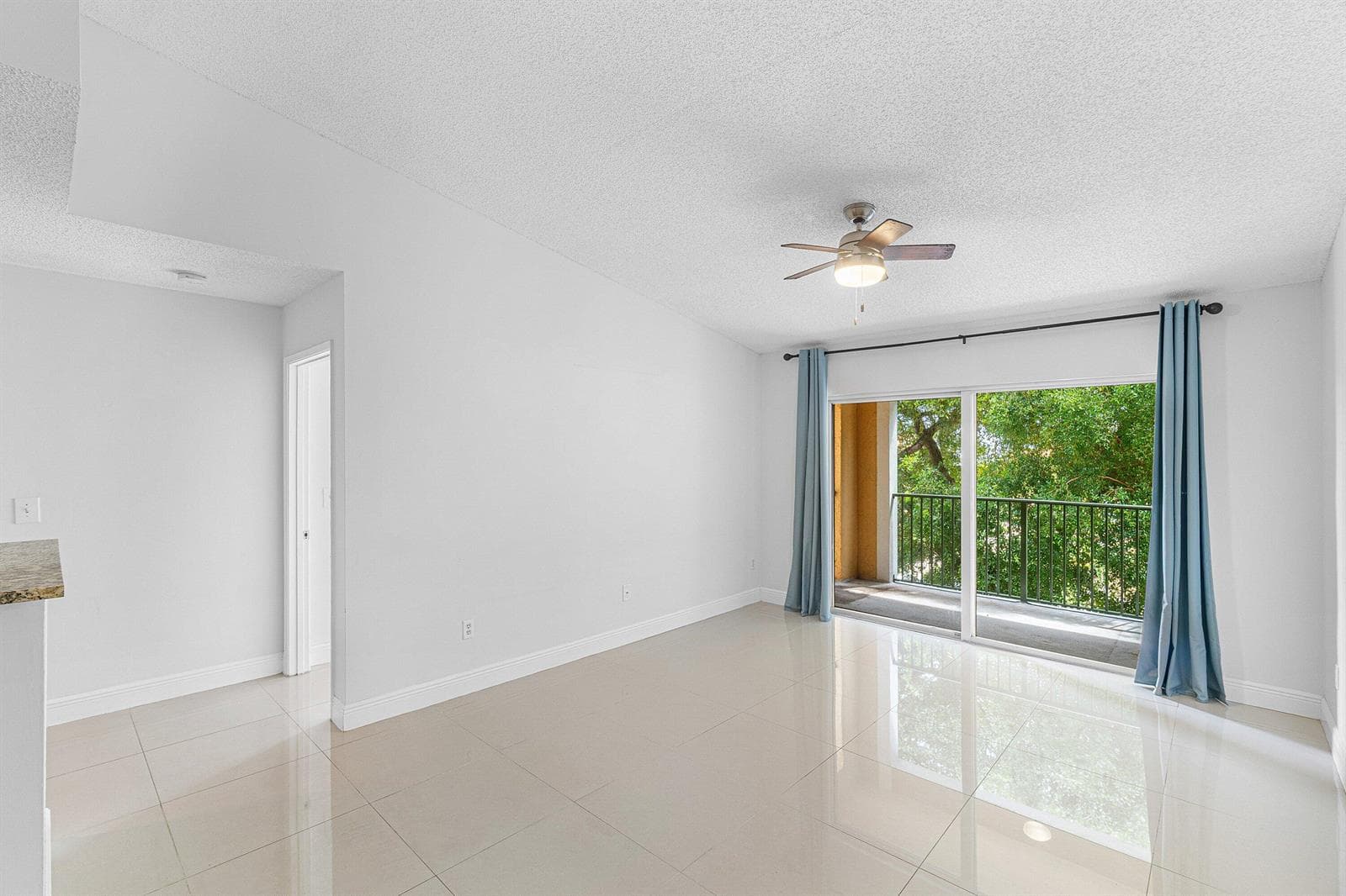 131 Yacht Club Way # 307, Hypoluxo FL 33462 photo 5