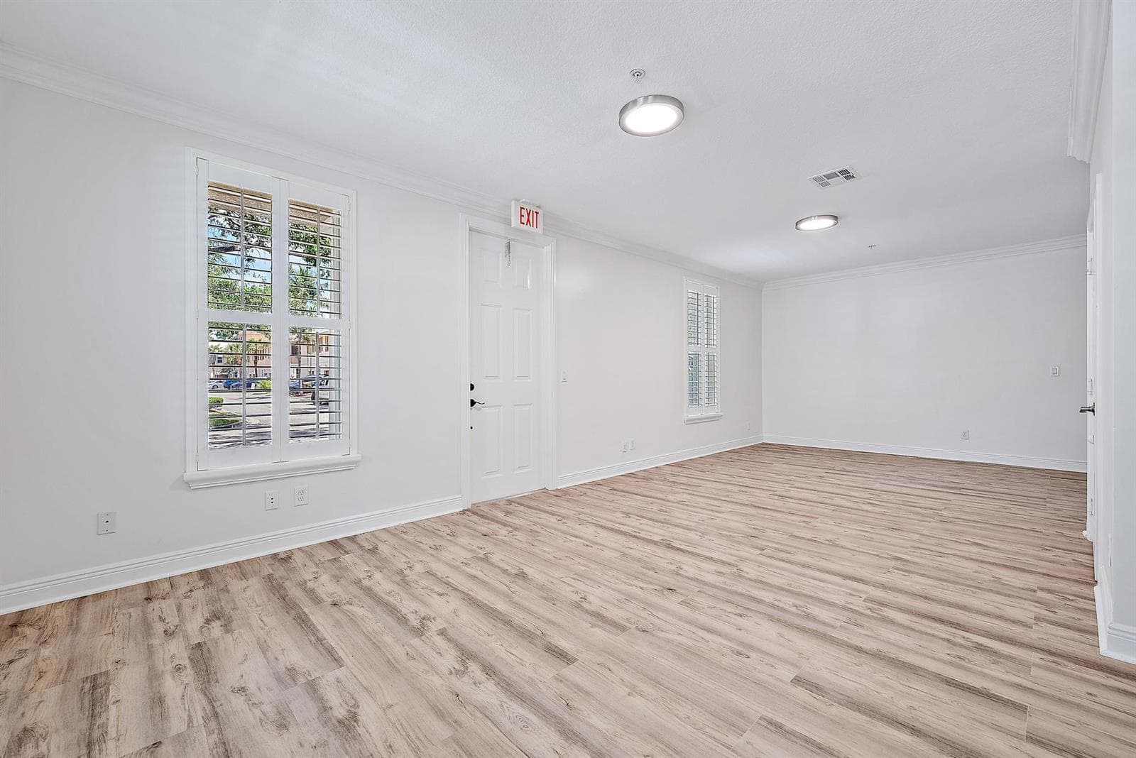 4225 E Main Street, Jupiter FL 33458 photo 2