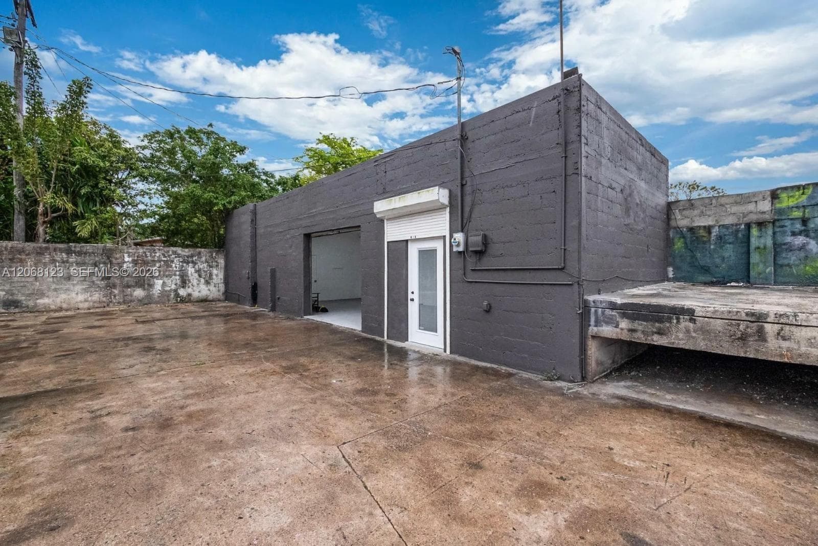 4601 NW 17th Ave, Miami FL 33142 photo 2