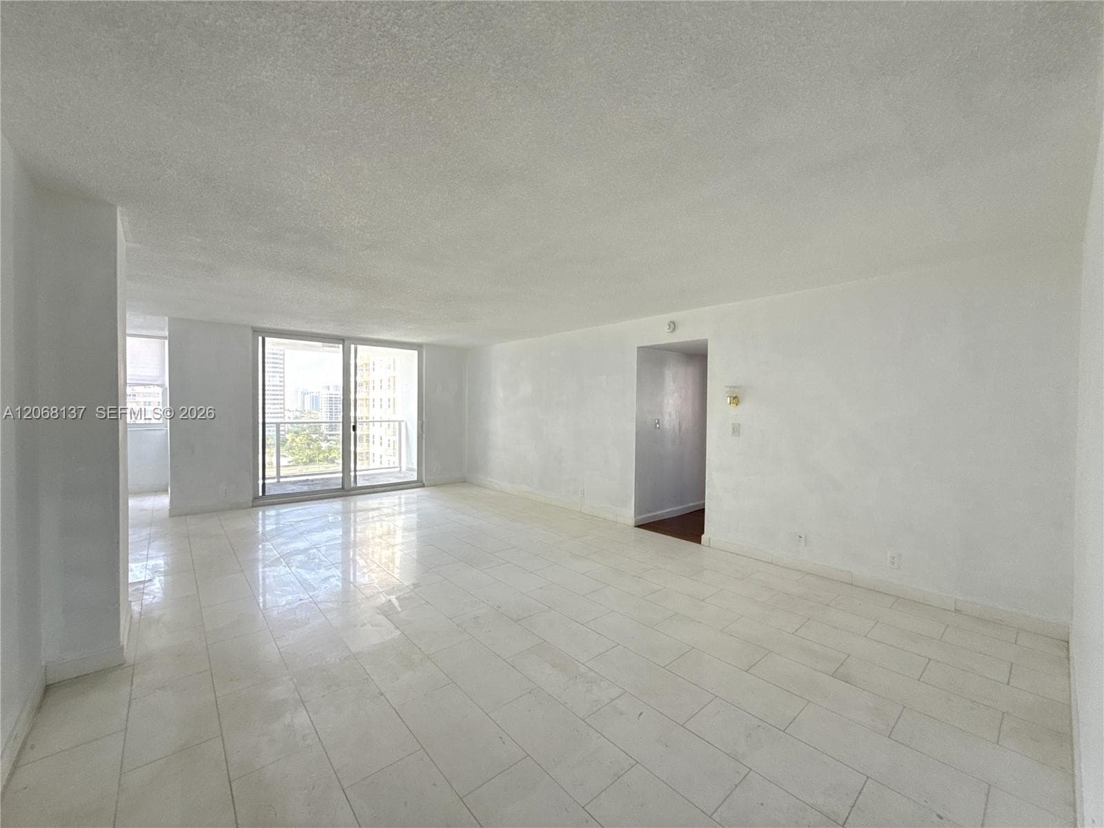 1904 S Ocean Dr # 1206, Hallandale Beach FL 33009 photo 2