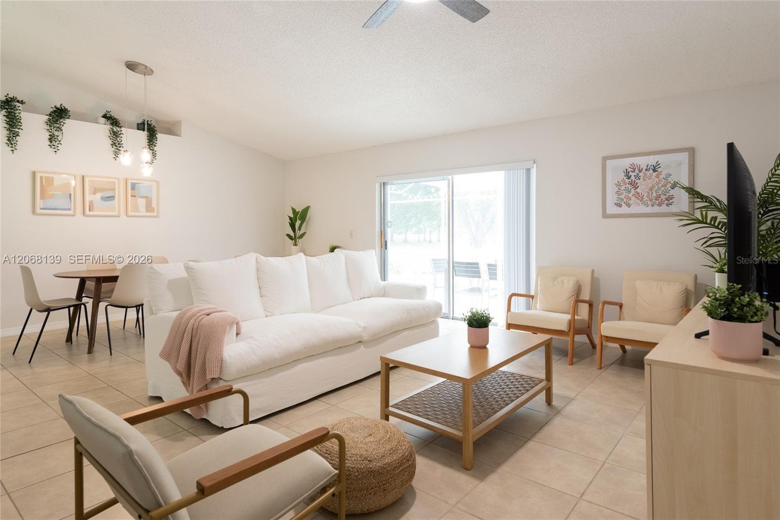 1085 INDIAN RIDGE TRL E, Kissimmee FL 34747 photo 2