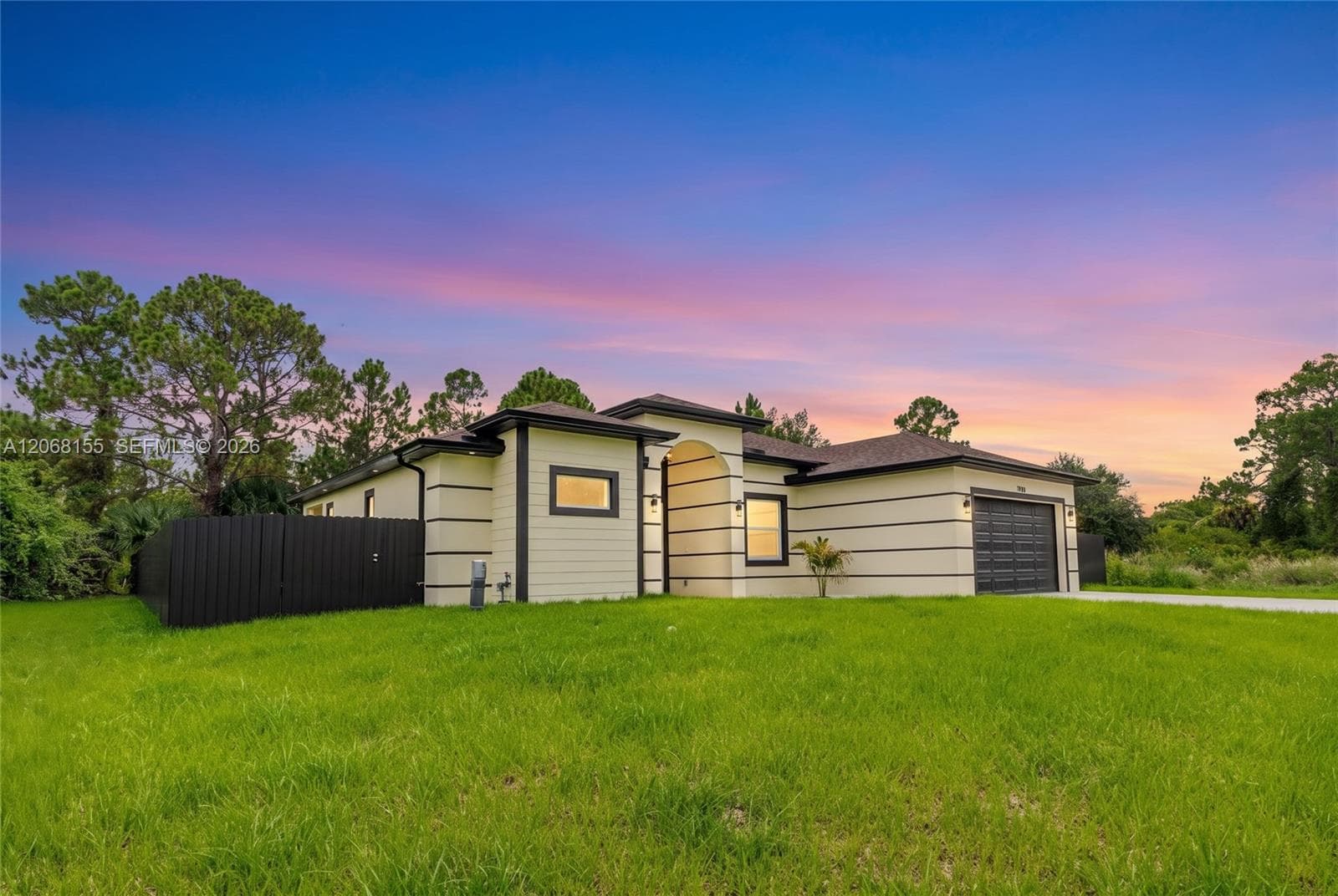 942 E KANUGA ST, Lehigh Acres FL 33974 photo 4