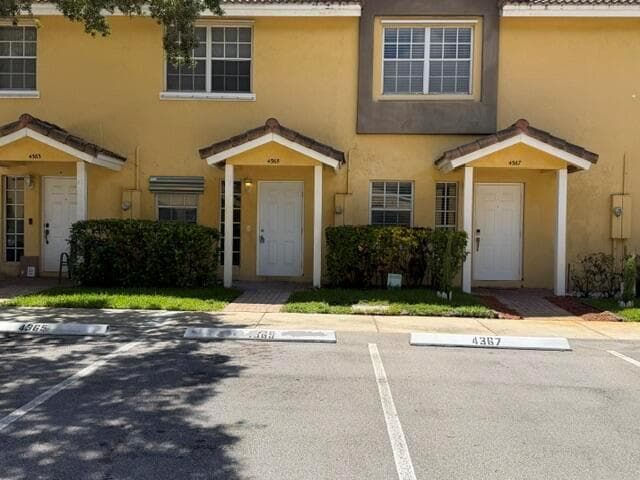 4365 NW 69TH Terrace # 4365, Lauderhill FL 33319 photo 2