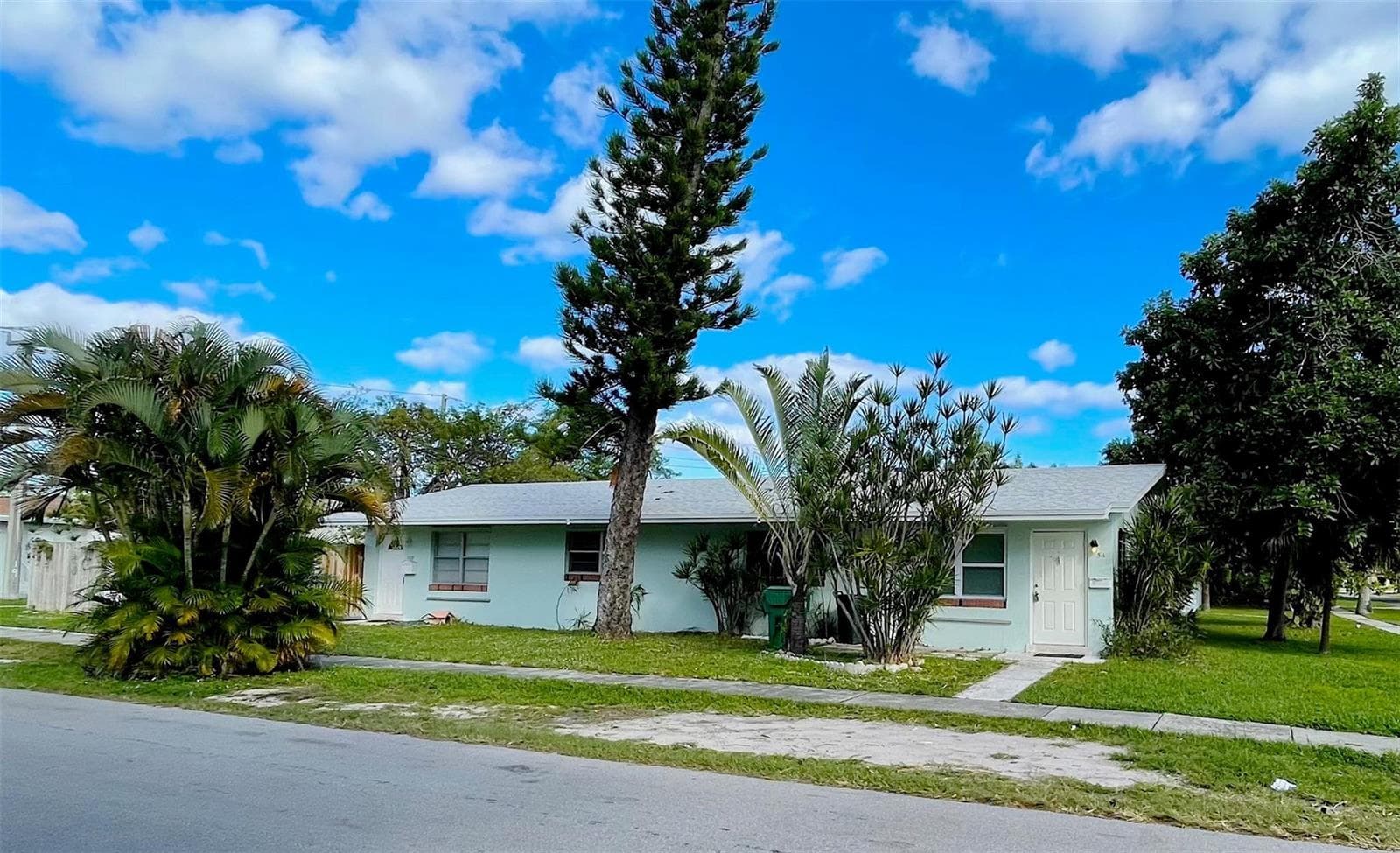 511 SE 2nd Avenue # South, Dania Beach FL 33004 photo 3