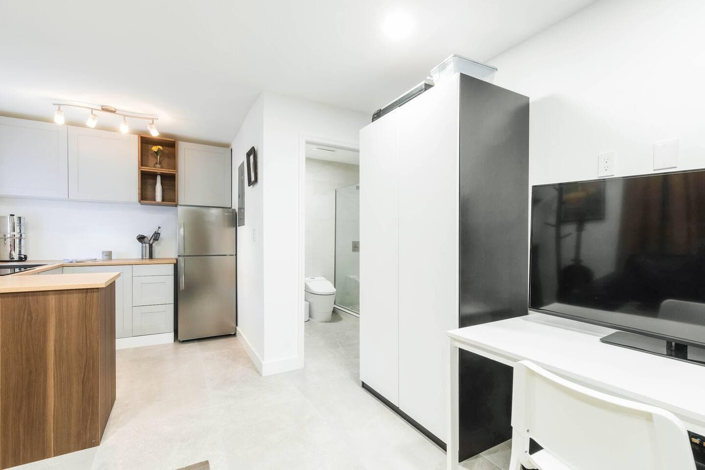 1826 JEFFERSON Street # 2, Hollywood FL 33020 photo 3