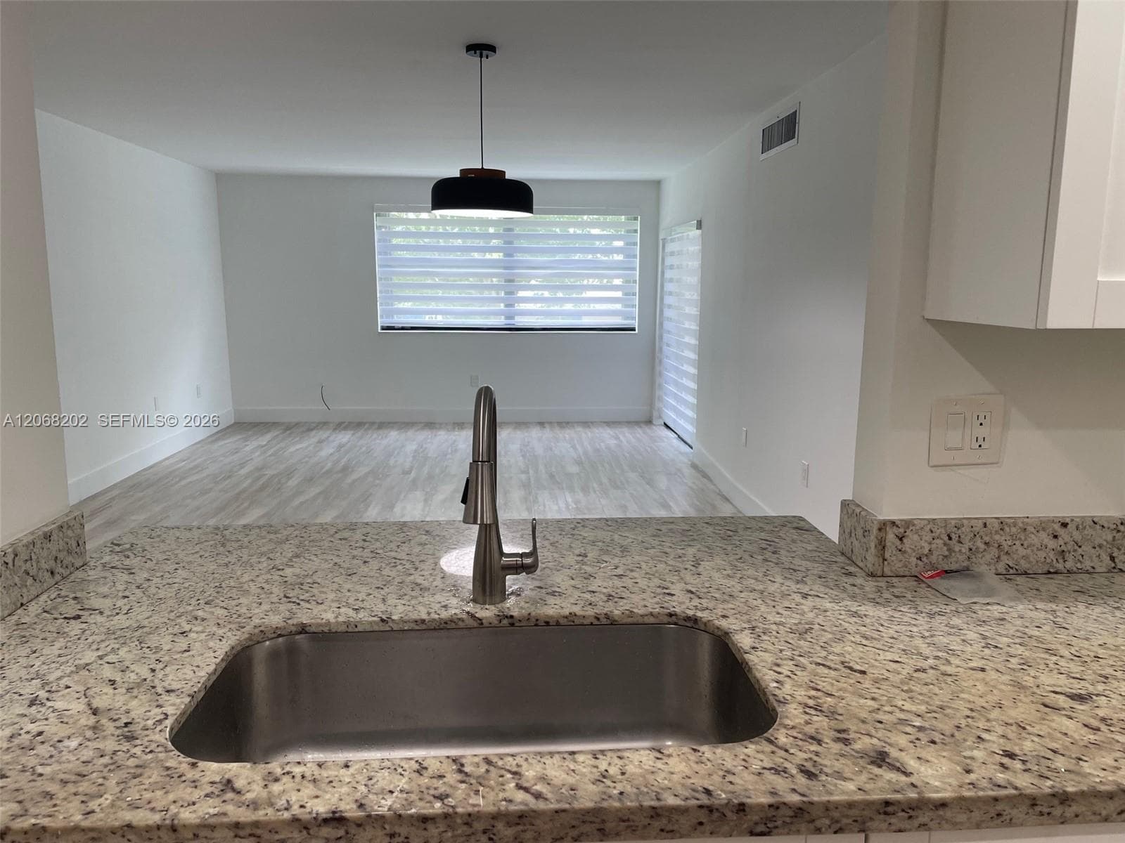 460 W Park Dr # 207, Miami, FL 33172 photo 4