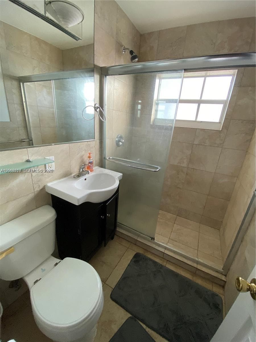 1607 Michigan Ave # 7, Miami Beach FL 33139 photo 4