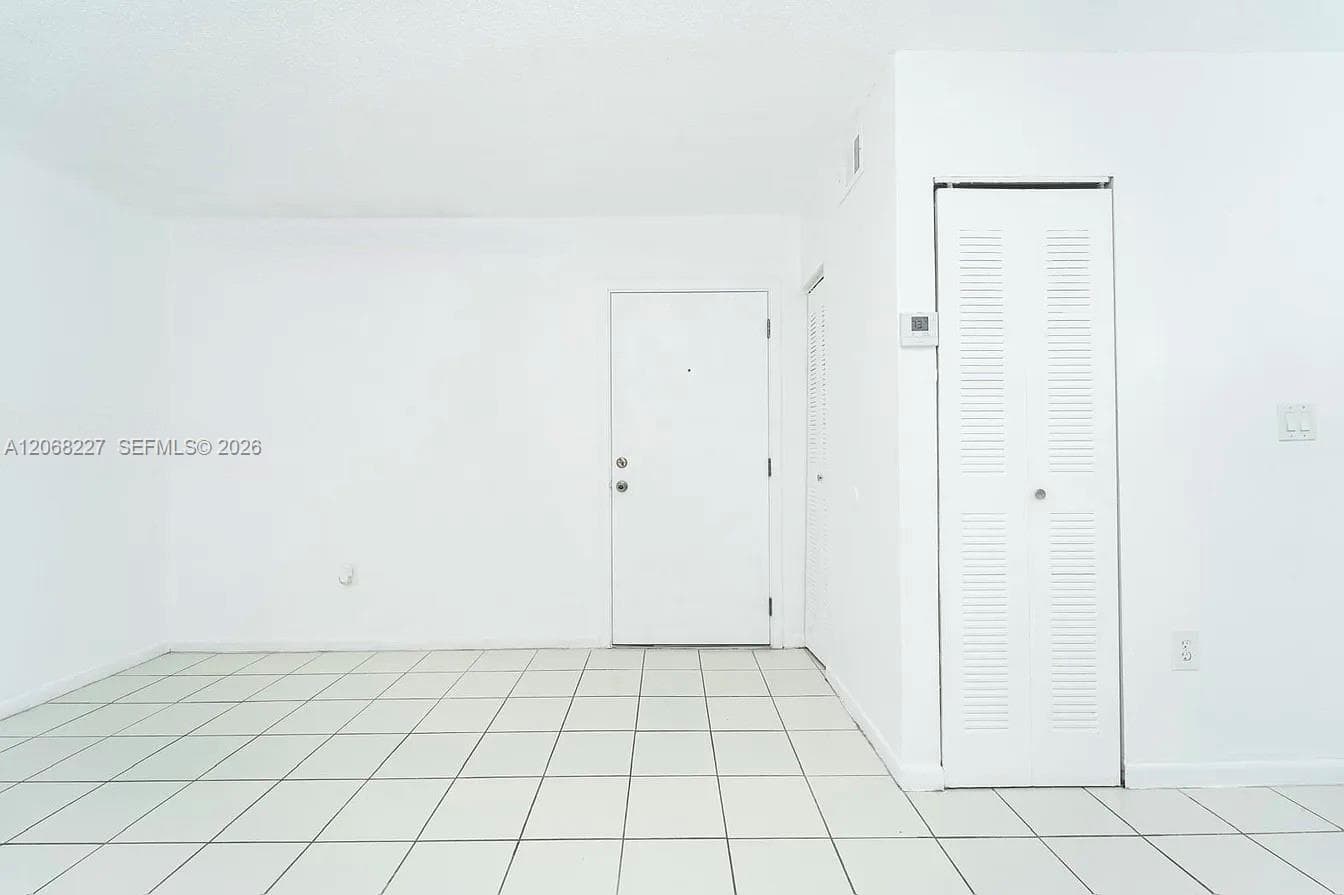 576 NW 114th Ave # 203, Sweetwater FL 33172 photo 3