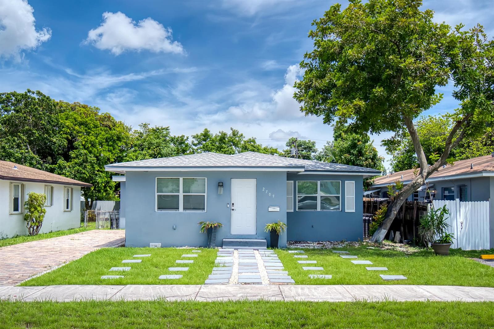 2709 Dewey Street, Hollywood FL 33020 photo 2