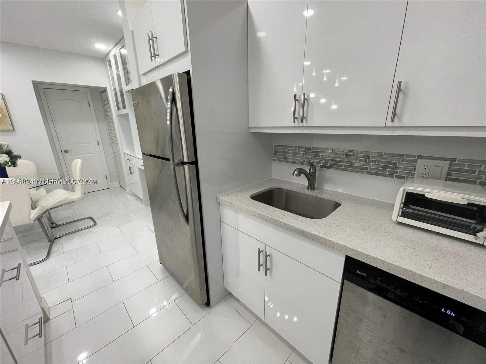 1407 NE 56th St # 103, Fort Lauderdale FL 33334 photo 5