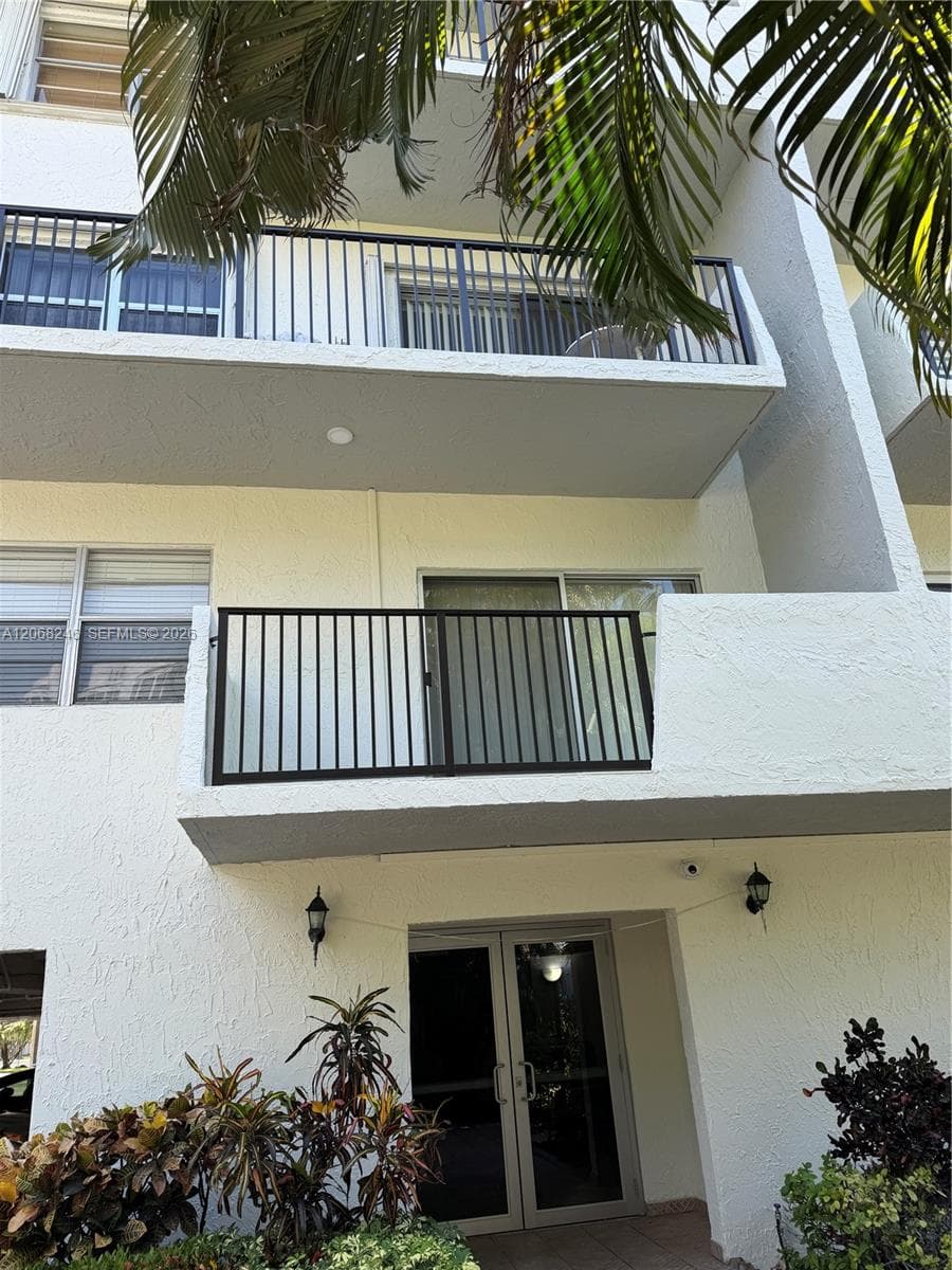 250 181st Dr # 414, Sunny Isles Beach FL 33160 photo 3