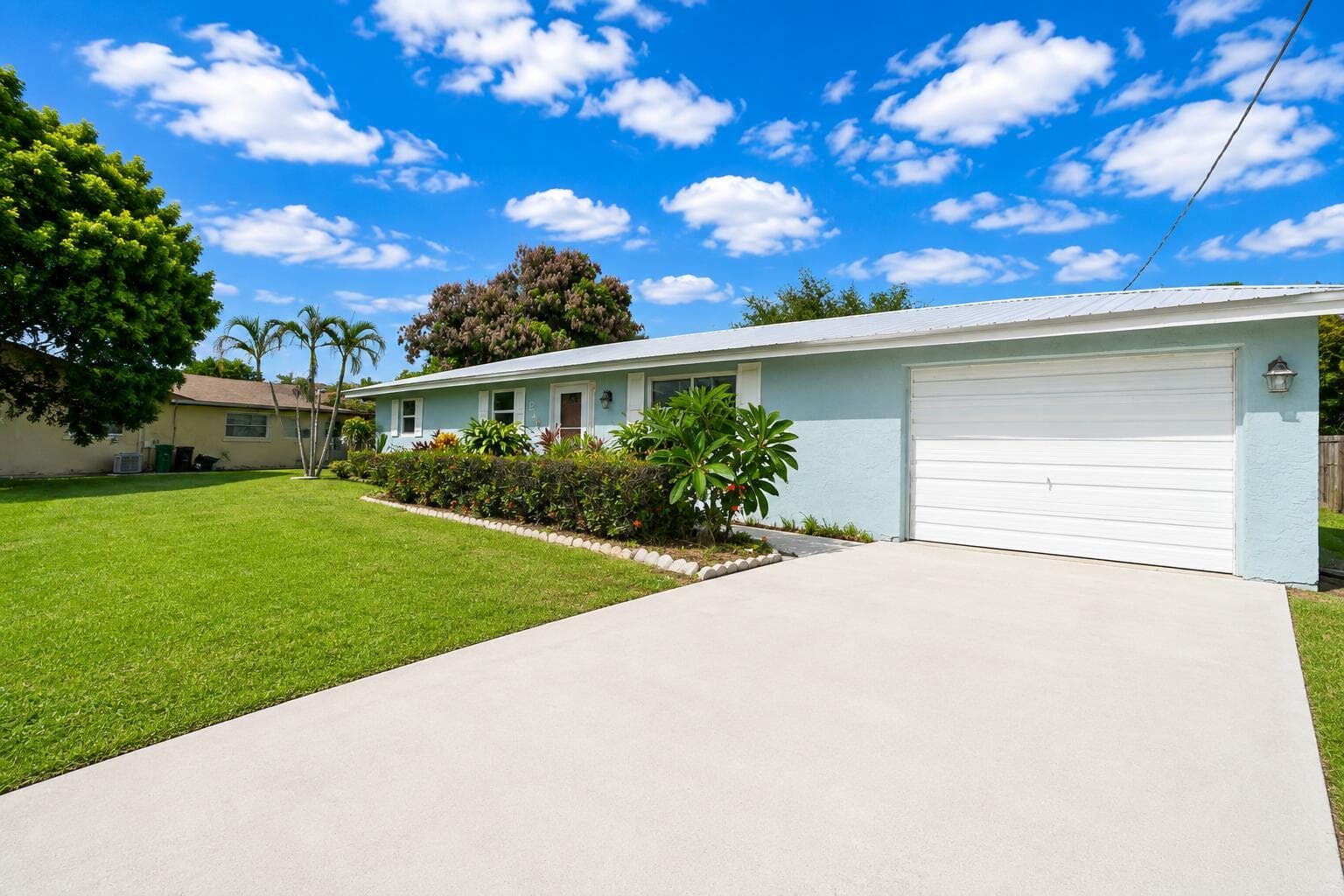 2485 SE SIDONIA Street, Port St. Lucie FL 34952