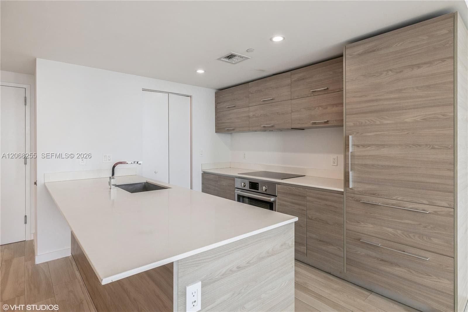 1300 S Miami Ave # 2504, Miami FL 33130 photo 4