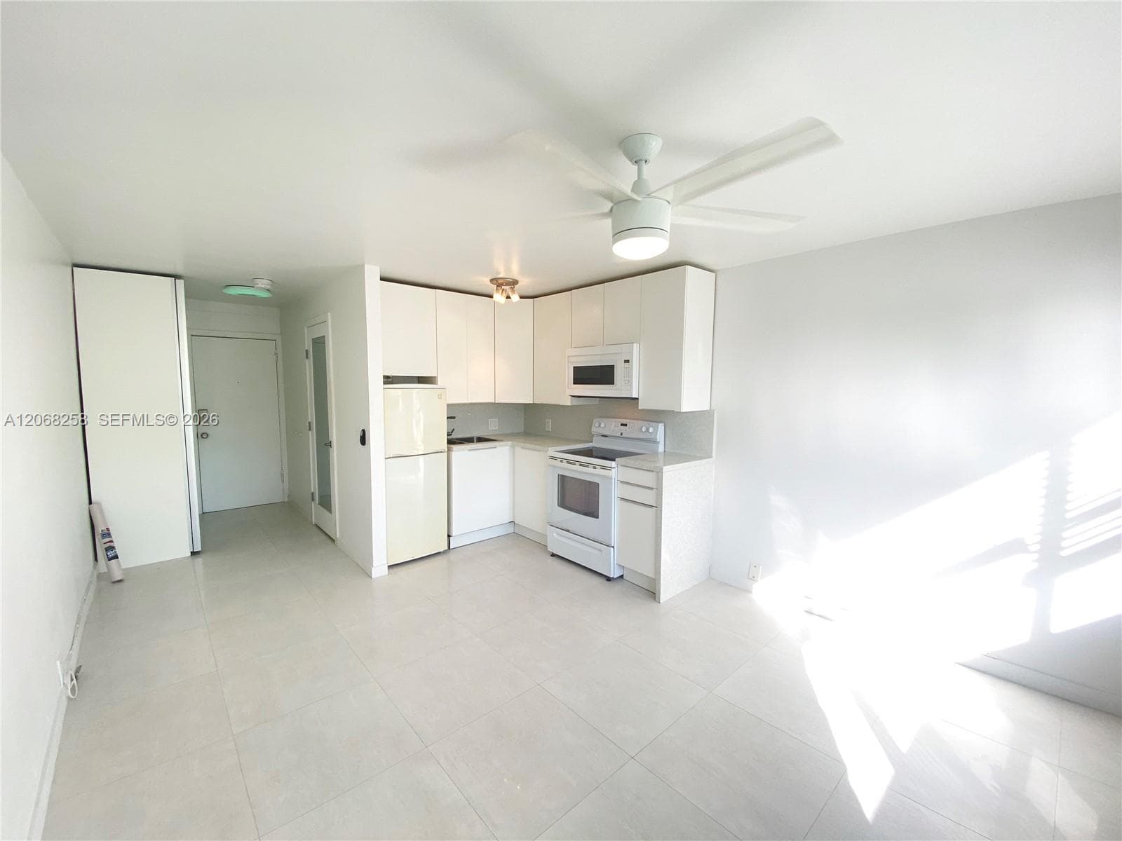 6484 Indian Creek Dr # 205, Miami Beach FL 33141 photo 2