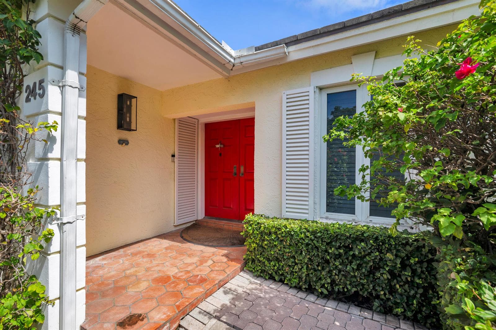 245 COLONIAL Lane, Palm Beach FL 33480 photo 4