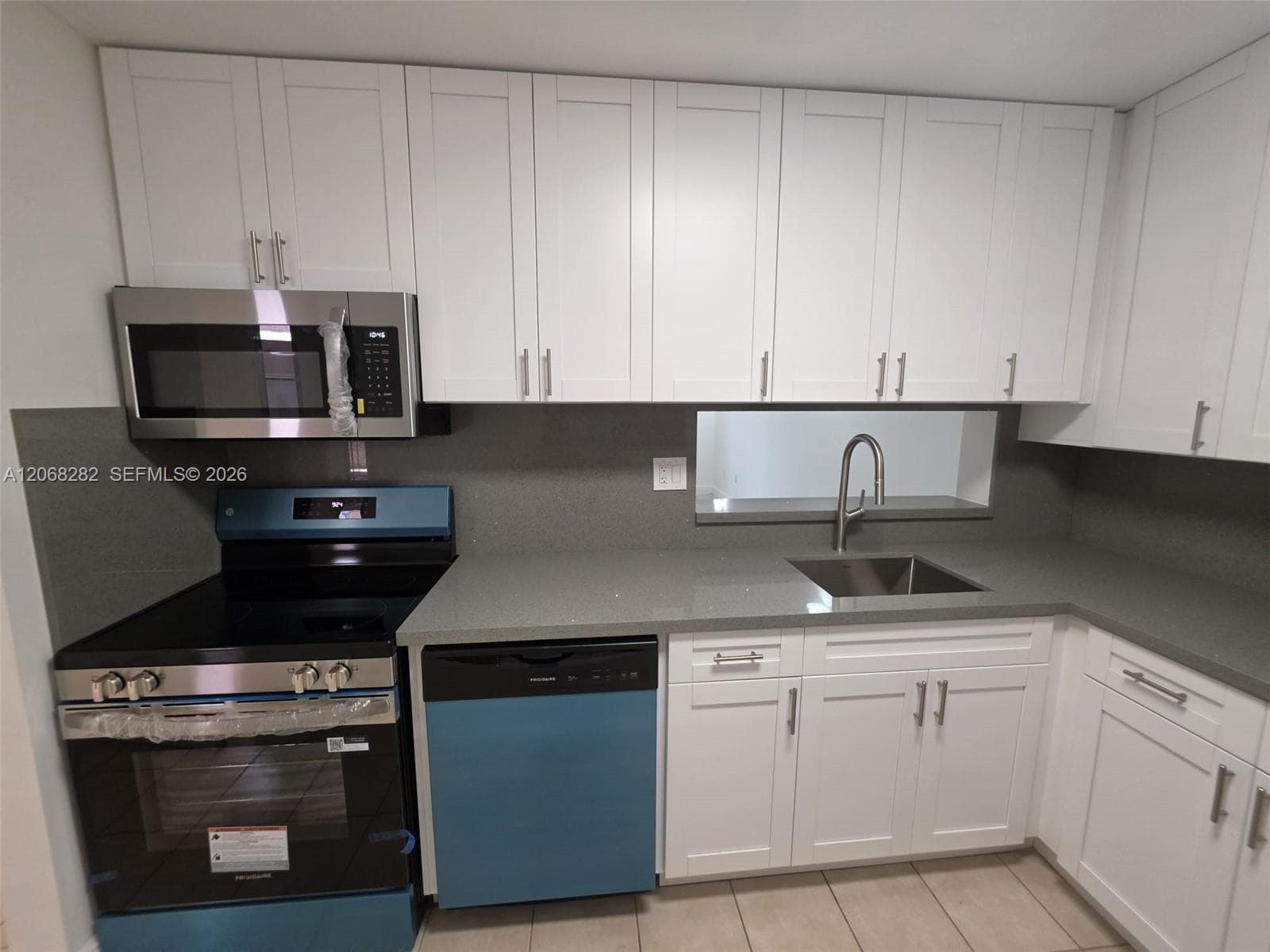 8400 SW 133rd Ave Rd # 208, Miami, FL 33183 photo 2