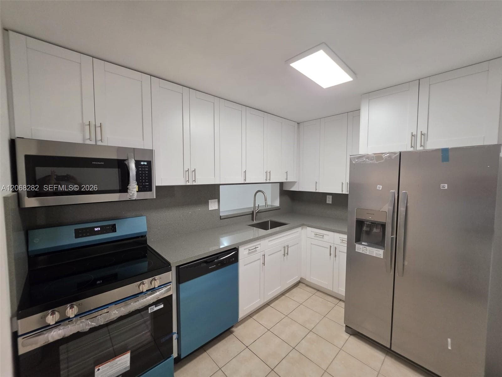 8400 SW 133rd Ave Rd # 208, Miami, FL 33183