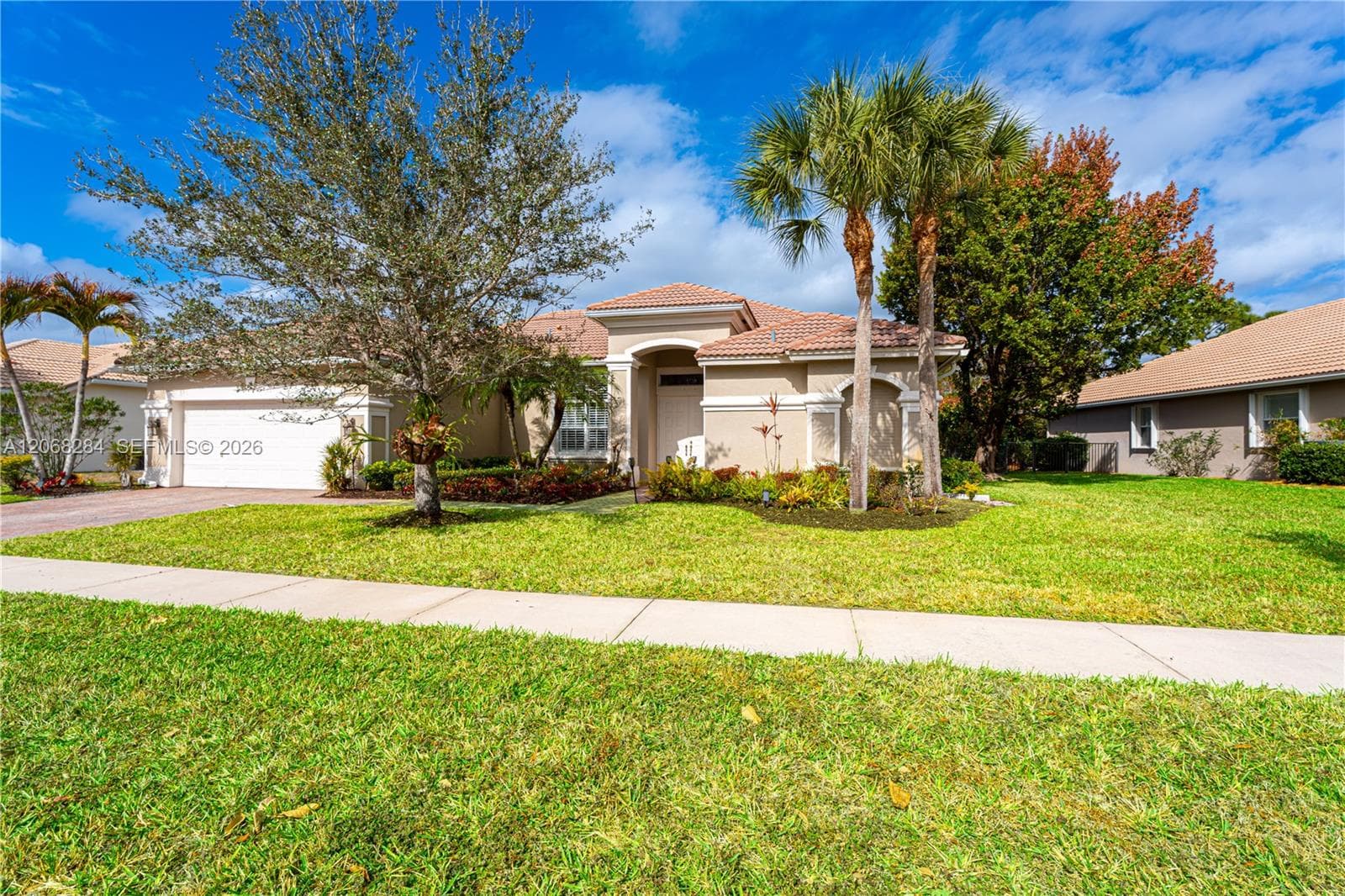 6918 SE Sleepy Hollow Ln, Stuart FL 34997 photo 2