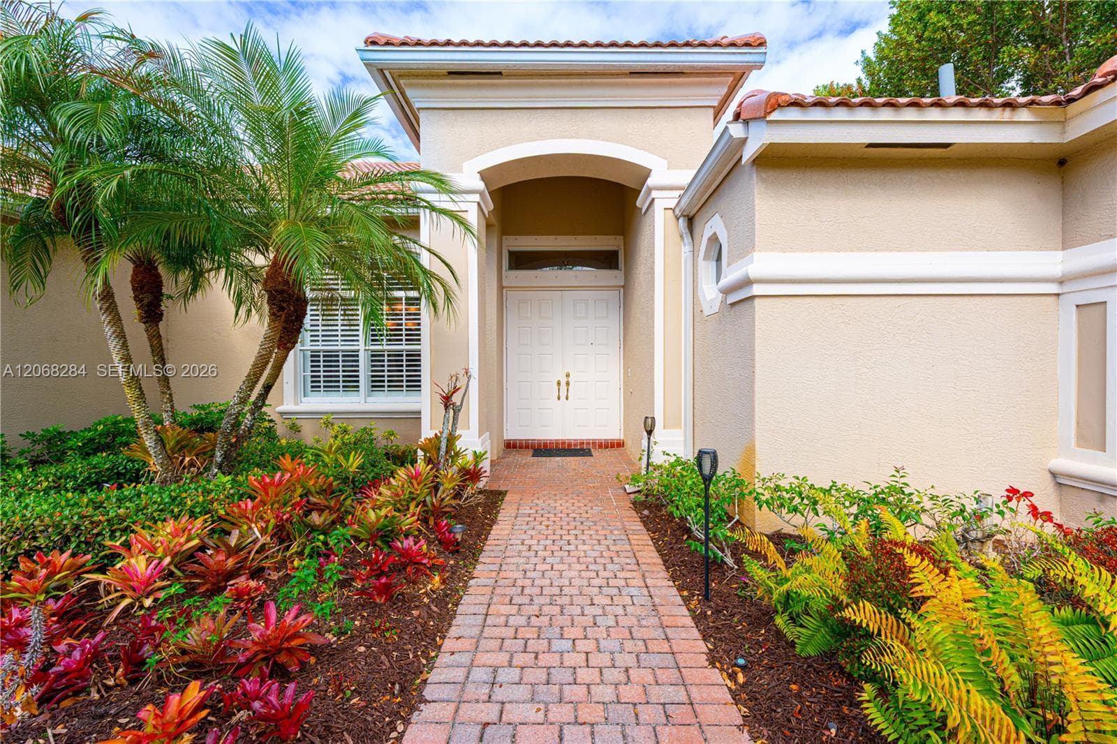 6918 SE Sleepy Hollow Ln, Stuart FL 34997