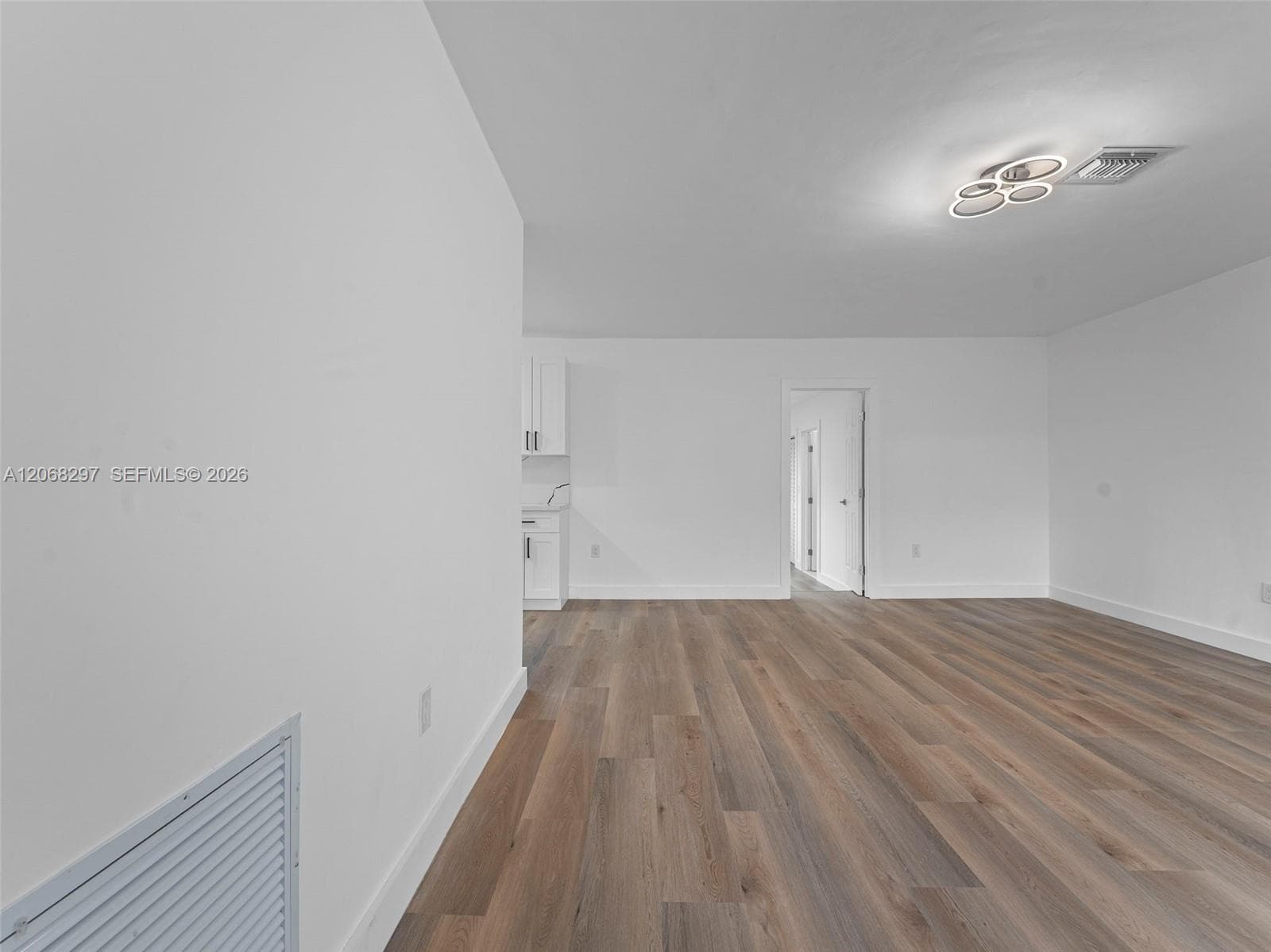 14545 Garden Dr, Miami FL 33168 photo 3