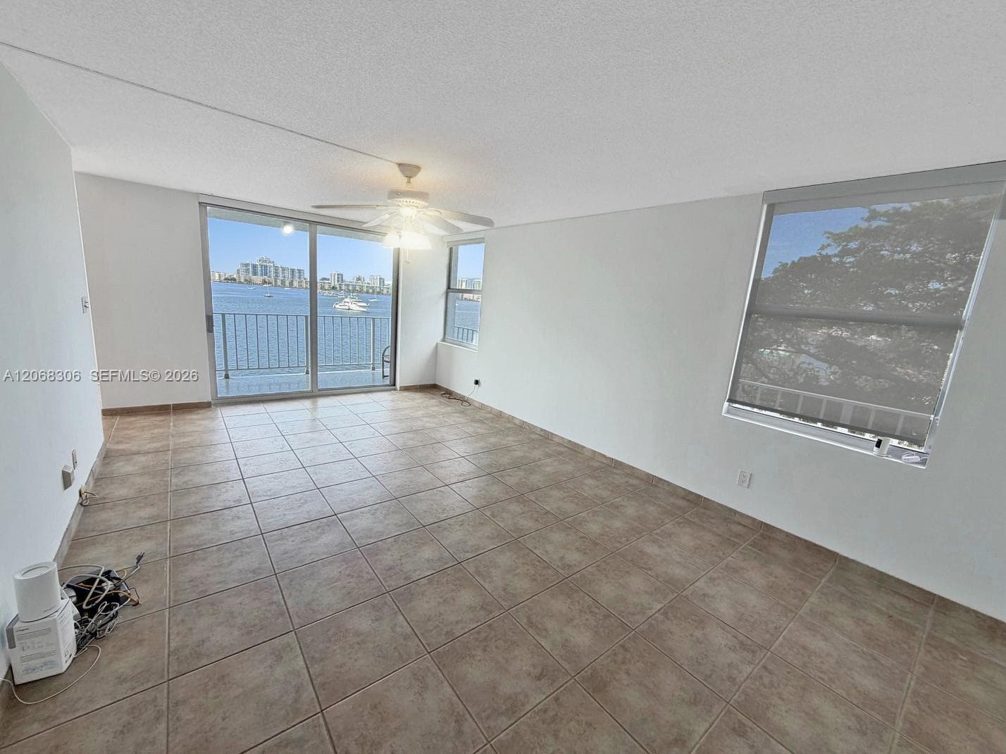 16546 NE 26th Ave # 4B, North Miami Beach FL 33160 photo 2