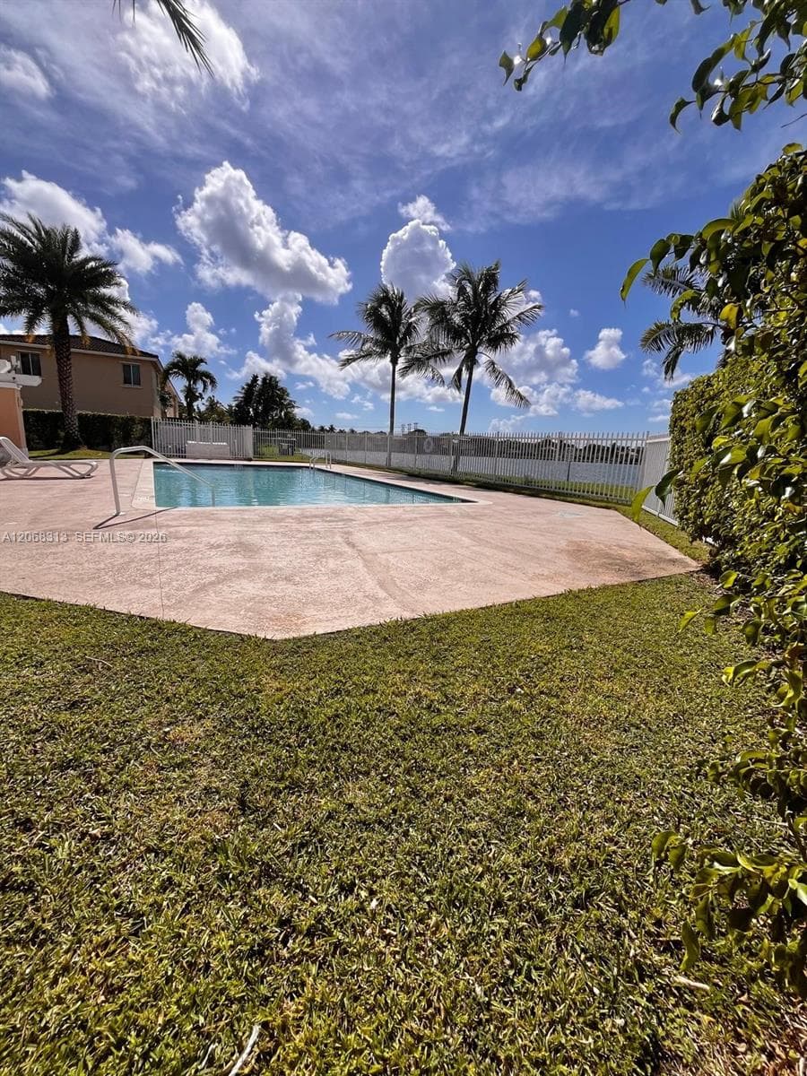 17722 SW 141st Ct, Miami FL 33177 photo 2