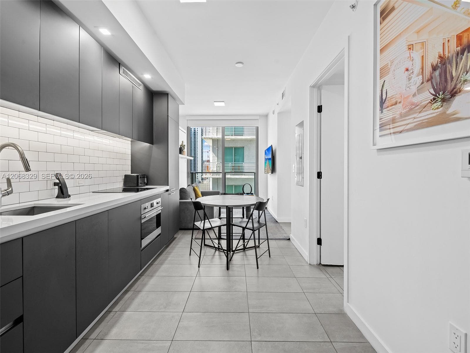 227 NE 2nd St # 1807, Miami FL 33132 photo 2