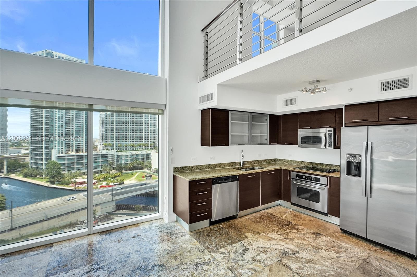 Brickell on the River South Tower photo 4