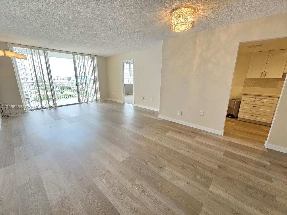 18081 Biscayne Blvd # 1702, Aventura FL 33160 photo 5