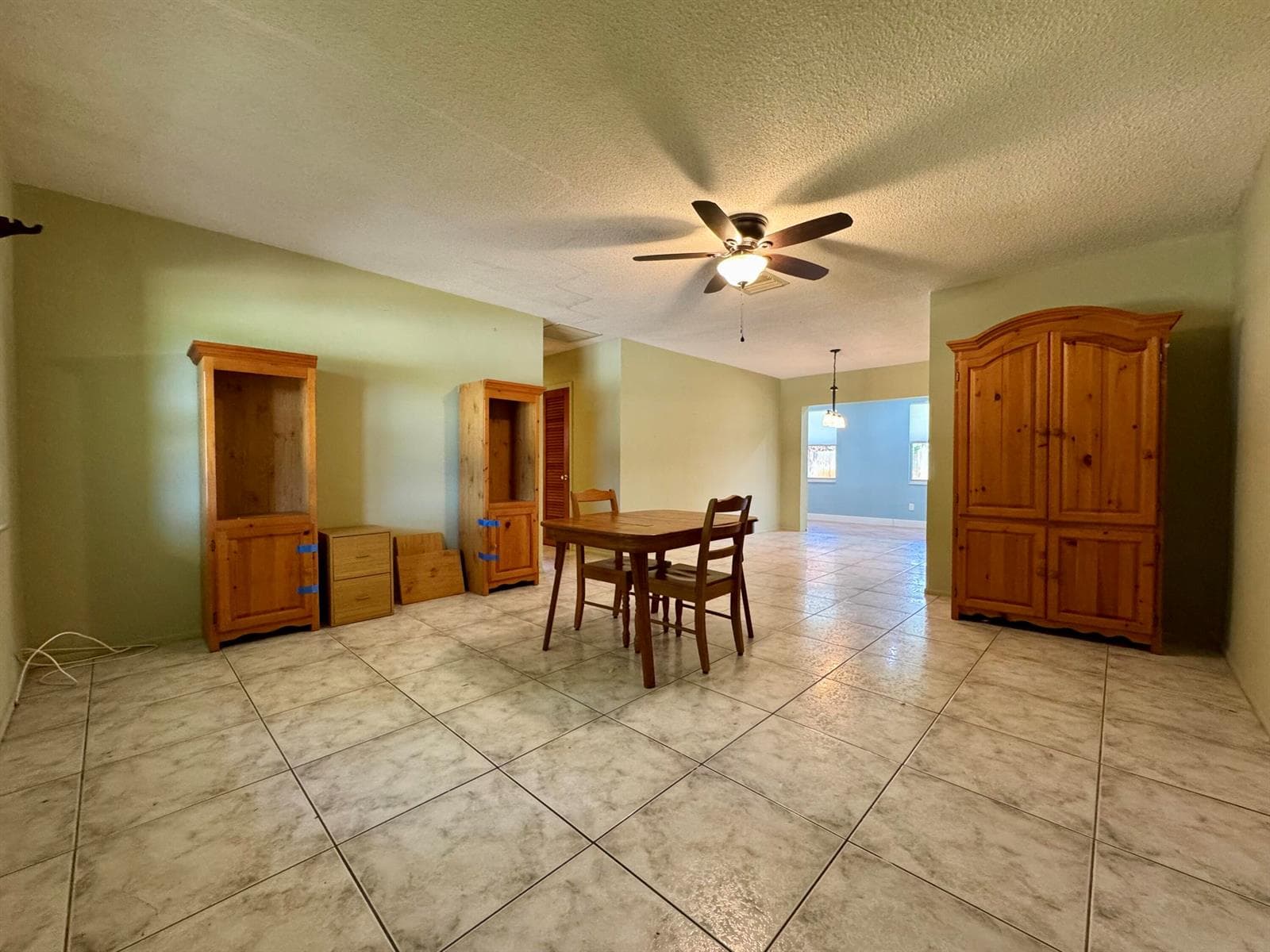 1785 NW 39TH Place, Oakland Park FL 33309 photo 4