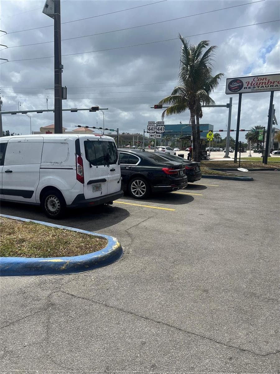 5939 HOLLYWOOD Boulevard, Hollywood FL 33021 photo 3