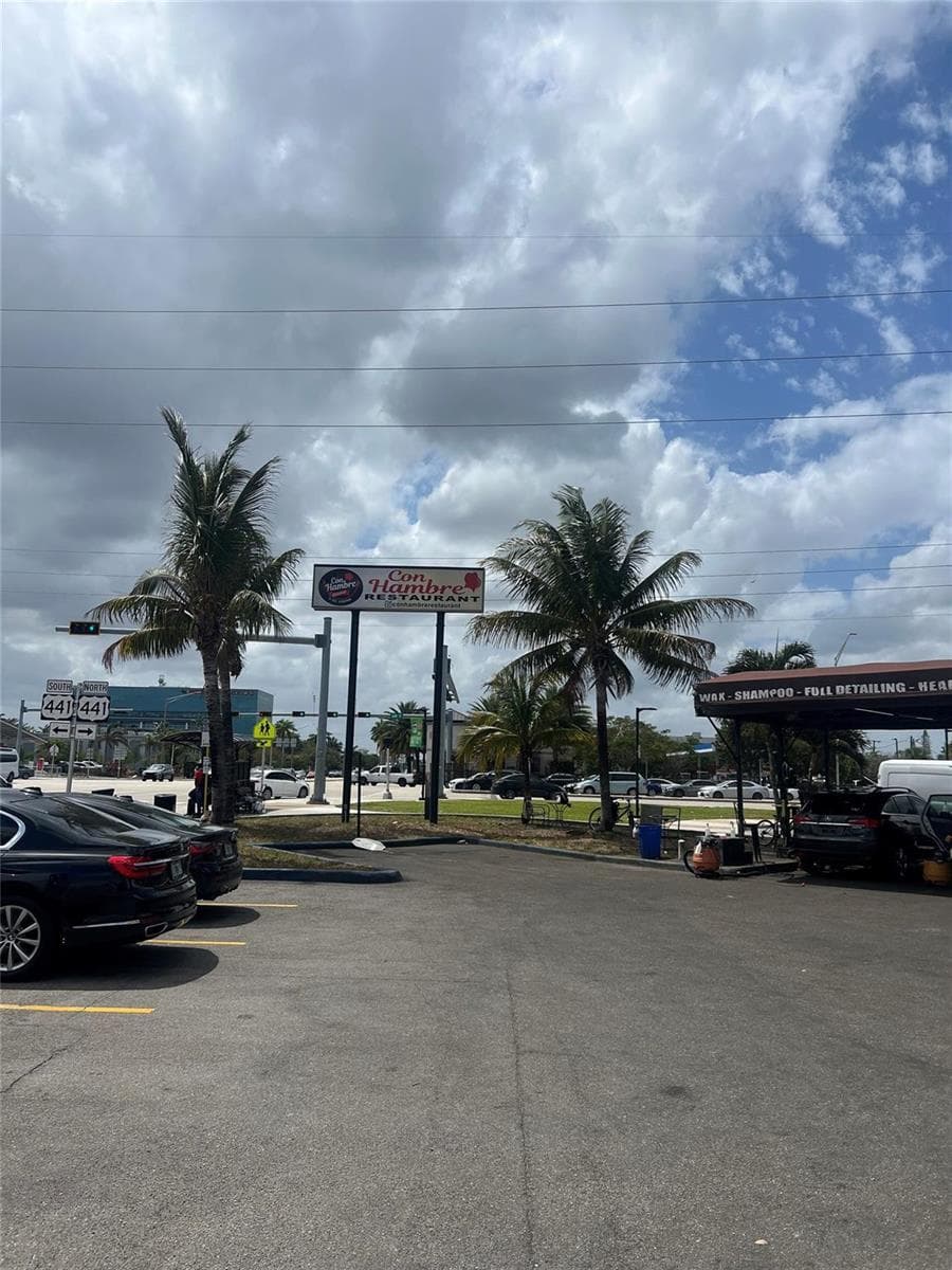 5939 HOLLYWOOD Boulevard, Hollywood FL 33021 photo 5