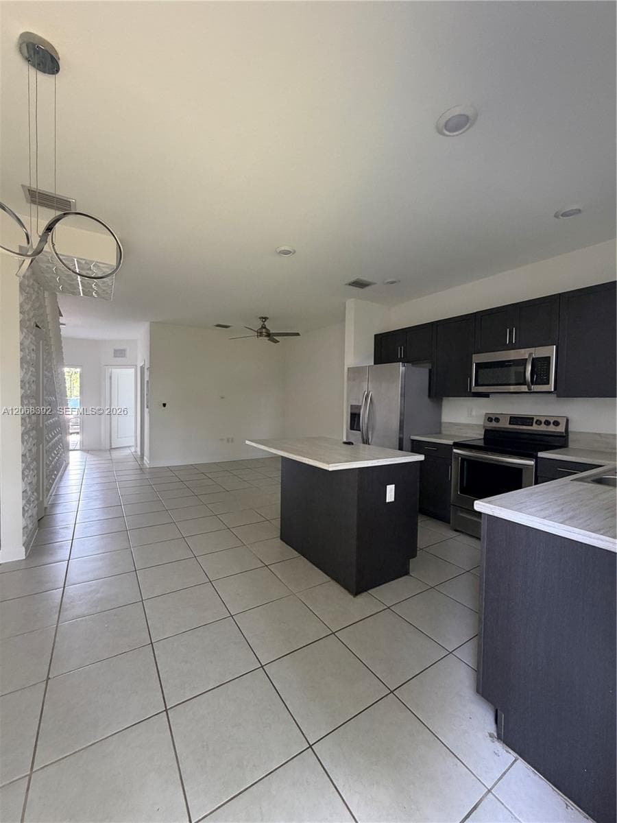 2739 SE 17th St, Homestead FL 33035 photo 3