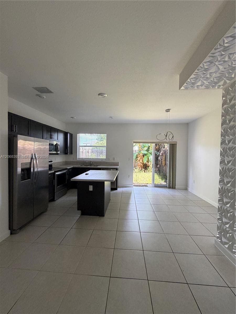 2739 SE 17th St, Homestead FL 33035 photo 4