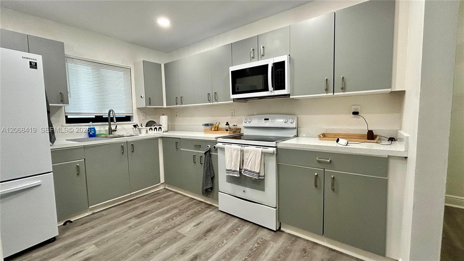 230 NW 8th Ave, Dania Beach FL 33004 photo 5