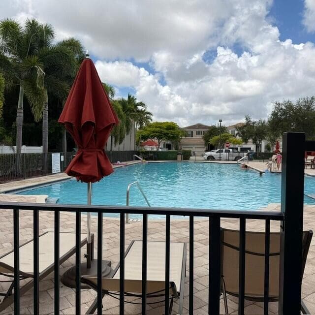 894 NE 191ST Street, Miami FL 33179 photo 3