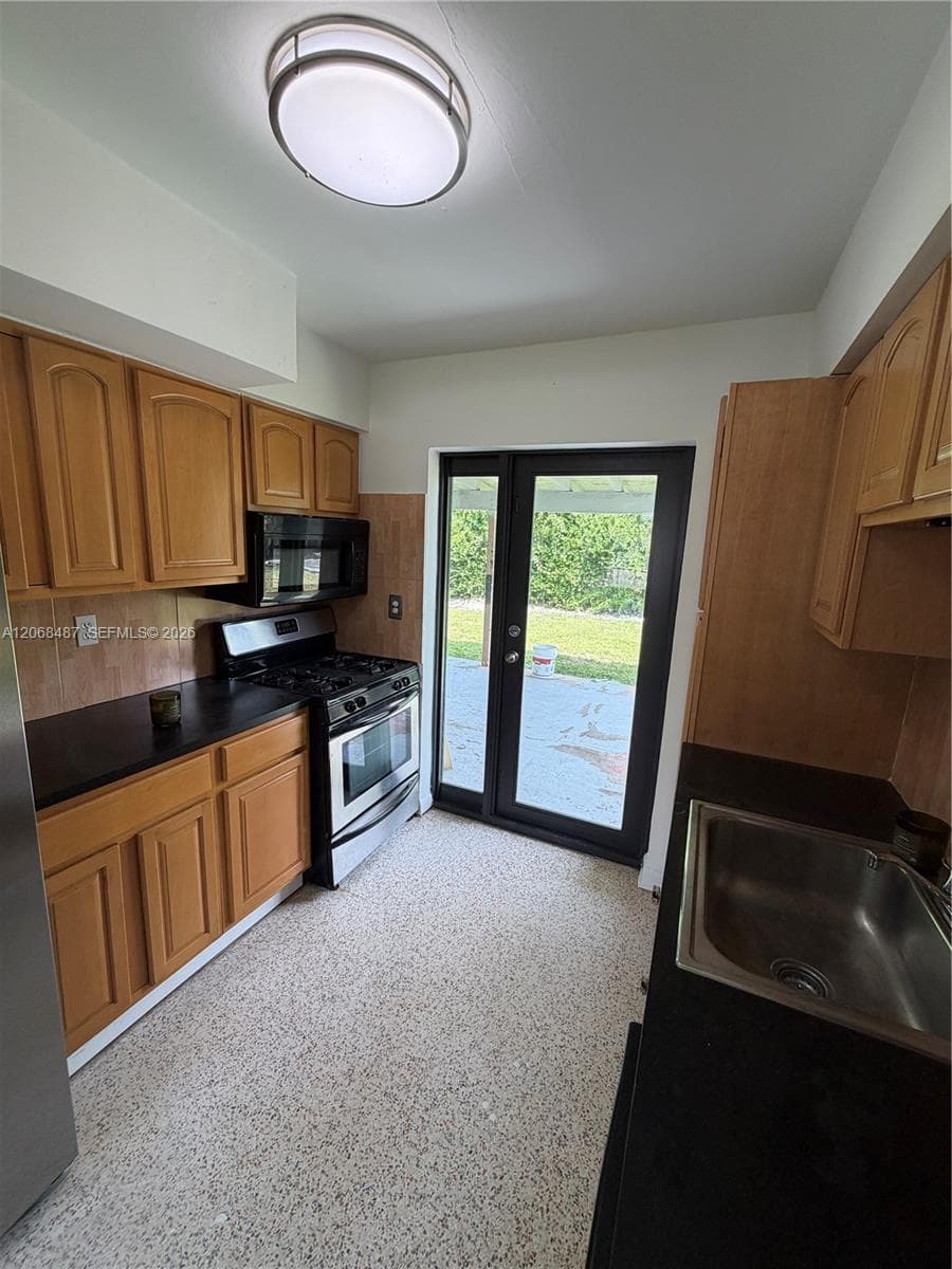 4361 SW 97th Ct, Miami FL 33165 photo 5