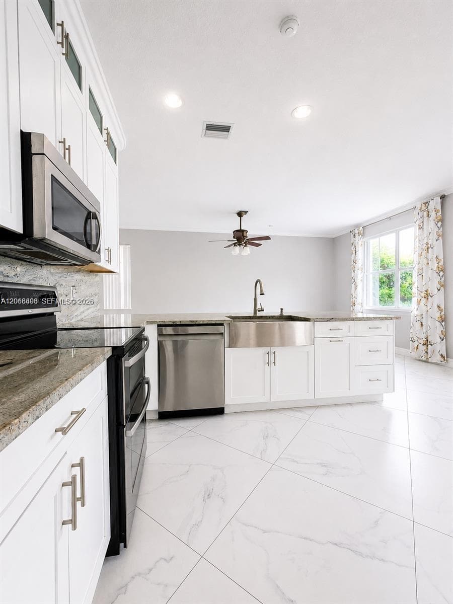 963 Falling Water Rd, Weston FL 33326 photo 3