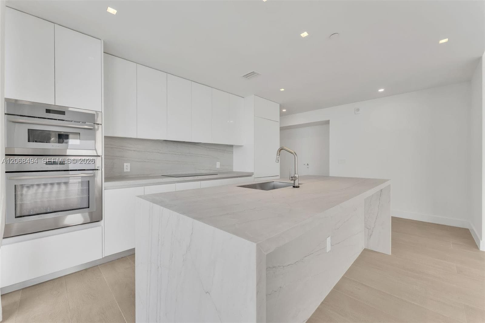 700 NE 24th St # 1207, Miami, FL 33137 photo 5