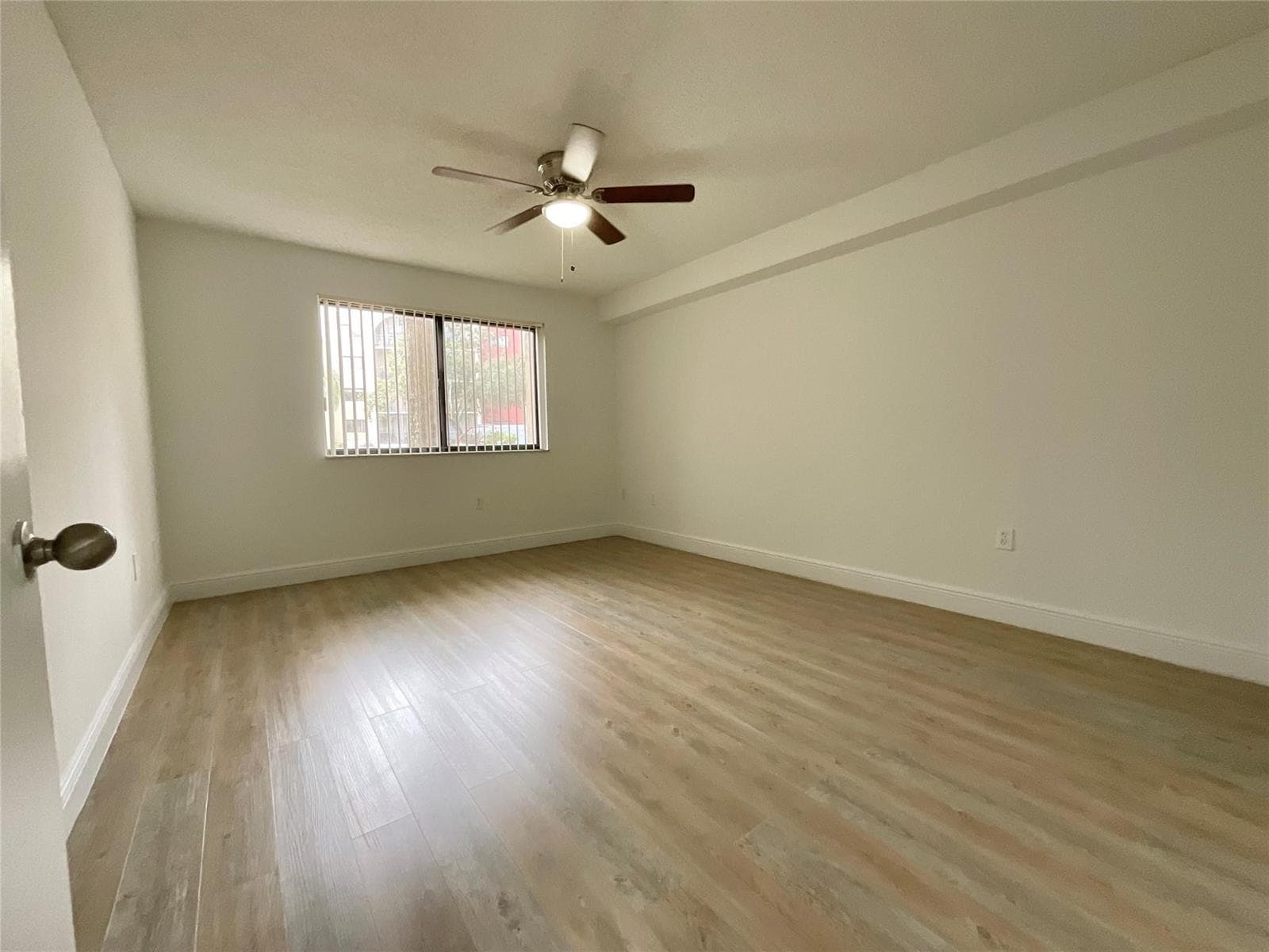 9517 Fontainebleau Boulevard # 501-604, Miami, FL 33172 photo 4