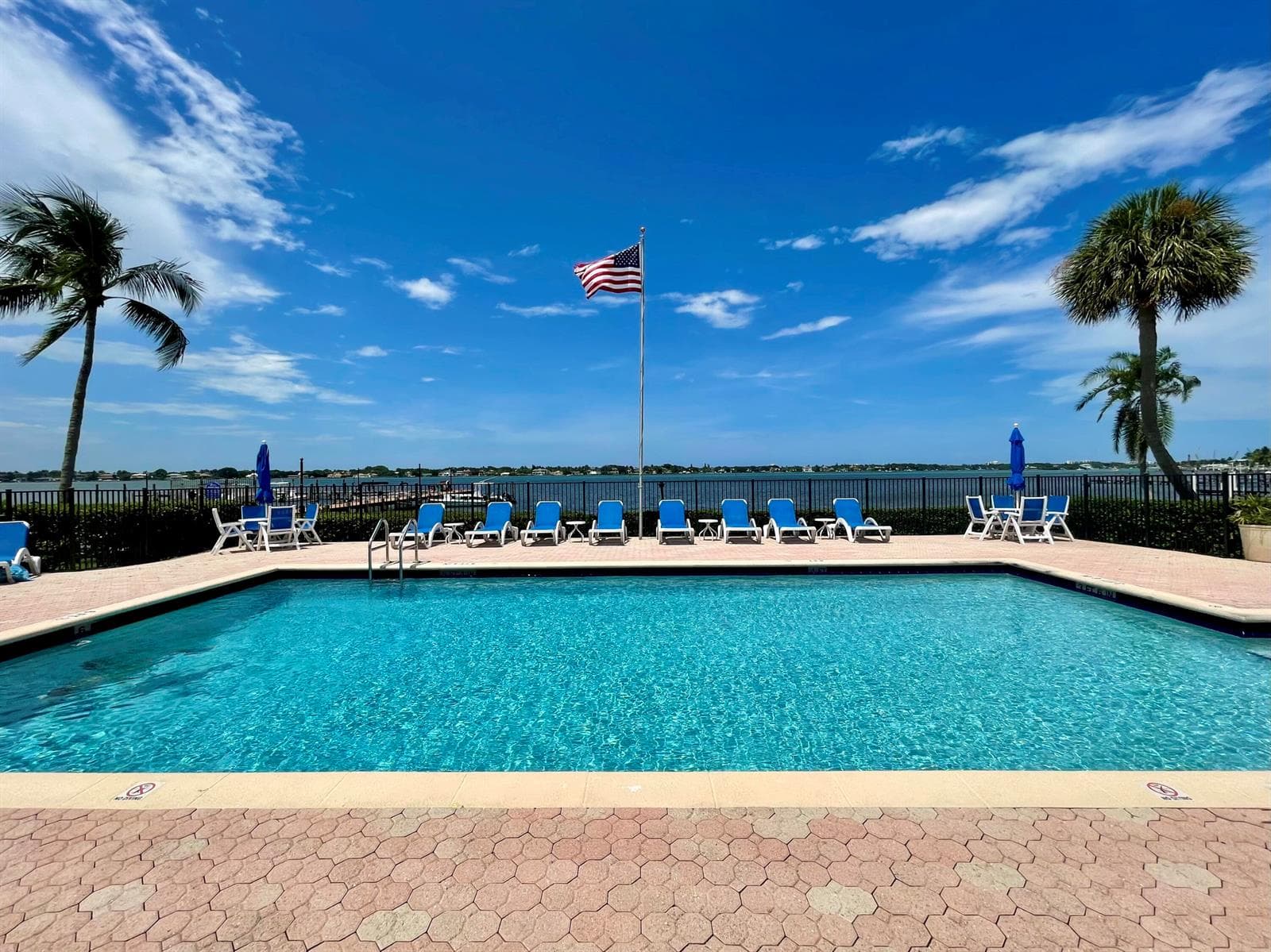 825 CENTER Street # 8A, Jupiter FL 33458