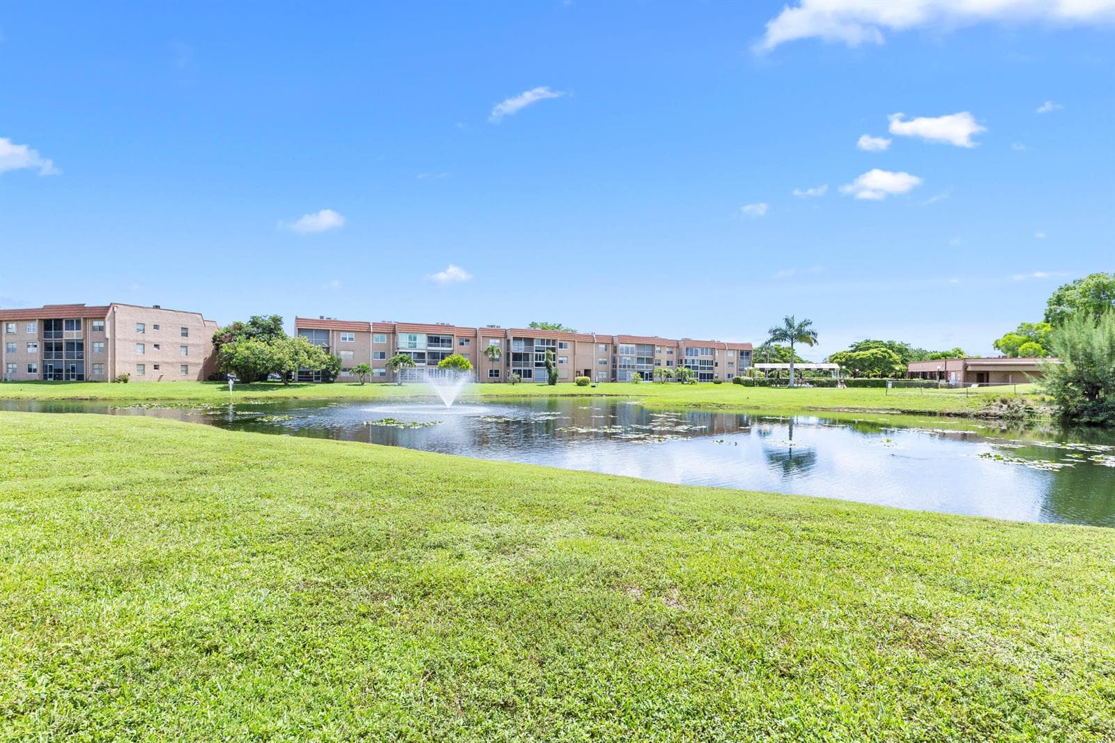 9861 Sunrise Lakes Boulevard # 101, Sunrise, FL 33322 photo 4
