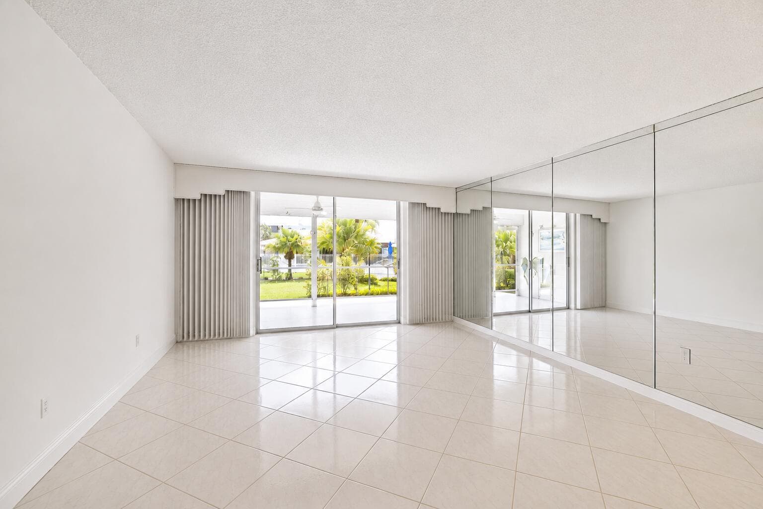 1025 SE 4th Avenue # 101, Dania Beach FL 33004 photo 2