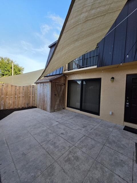 2318 Waterside Drive, Lake Worth FL 33461 photo 3