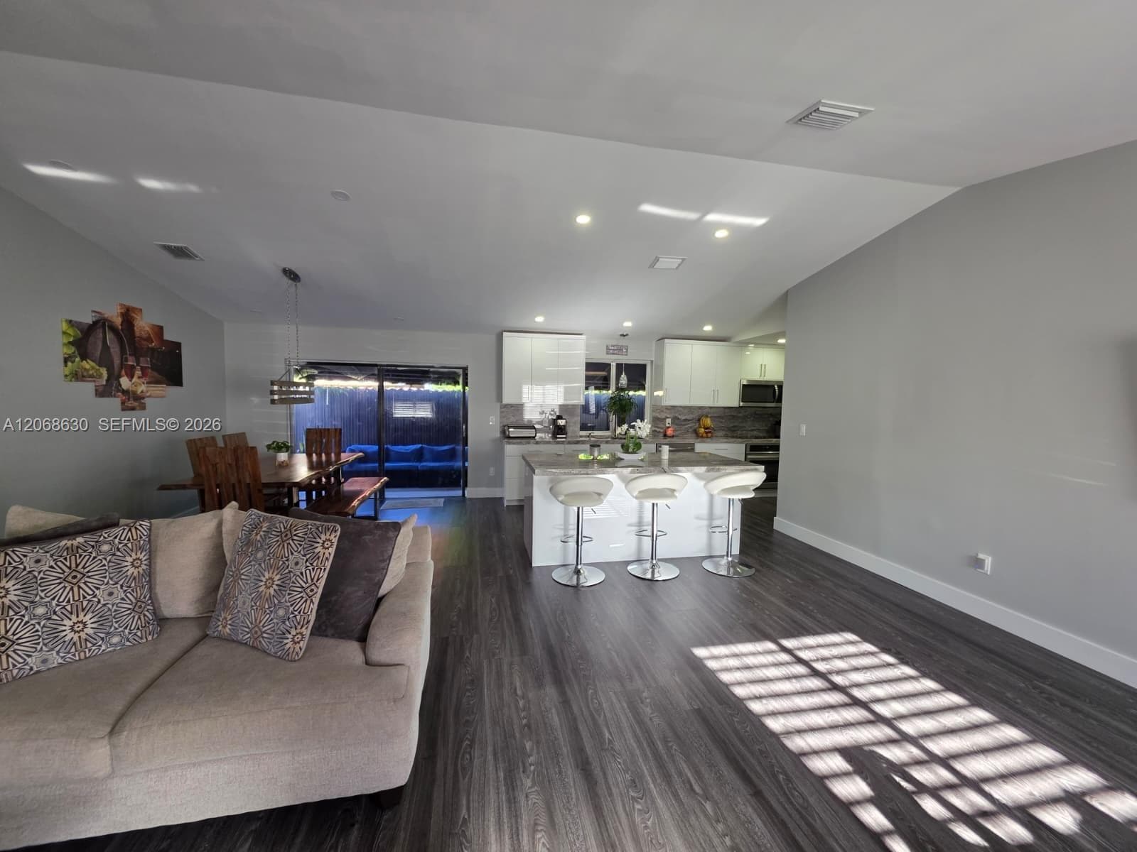 11122 SW 143rd Ct, Miami FL 33186 photo 2