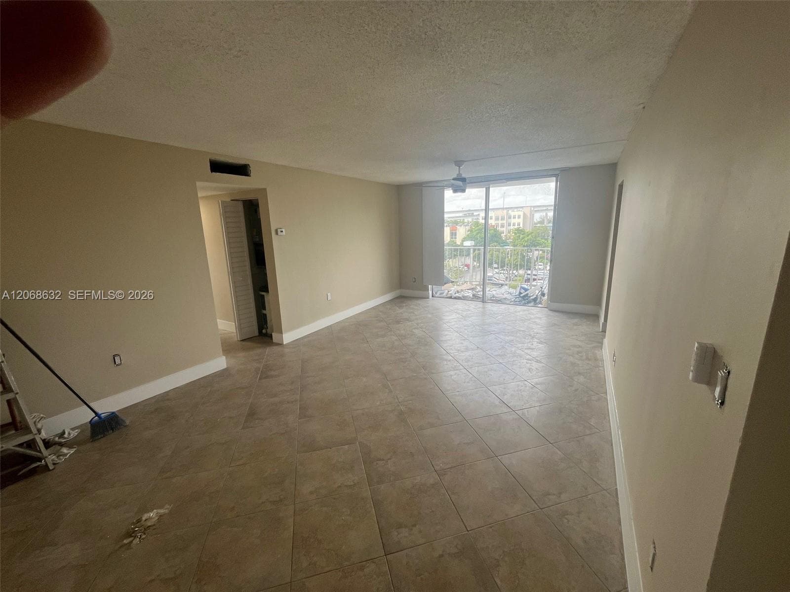 498 NW 165th St # D-501, Miami FL 33169 photo 3