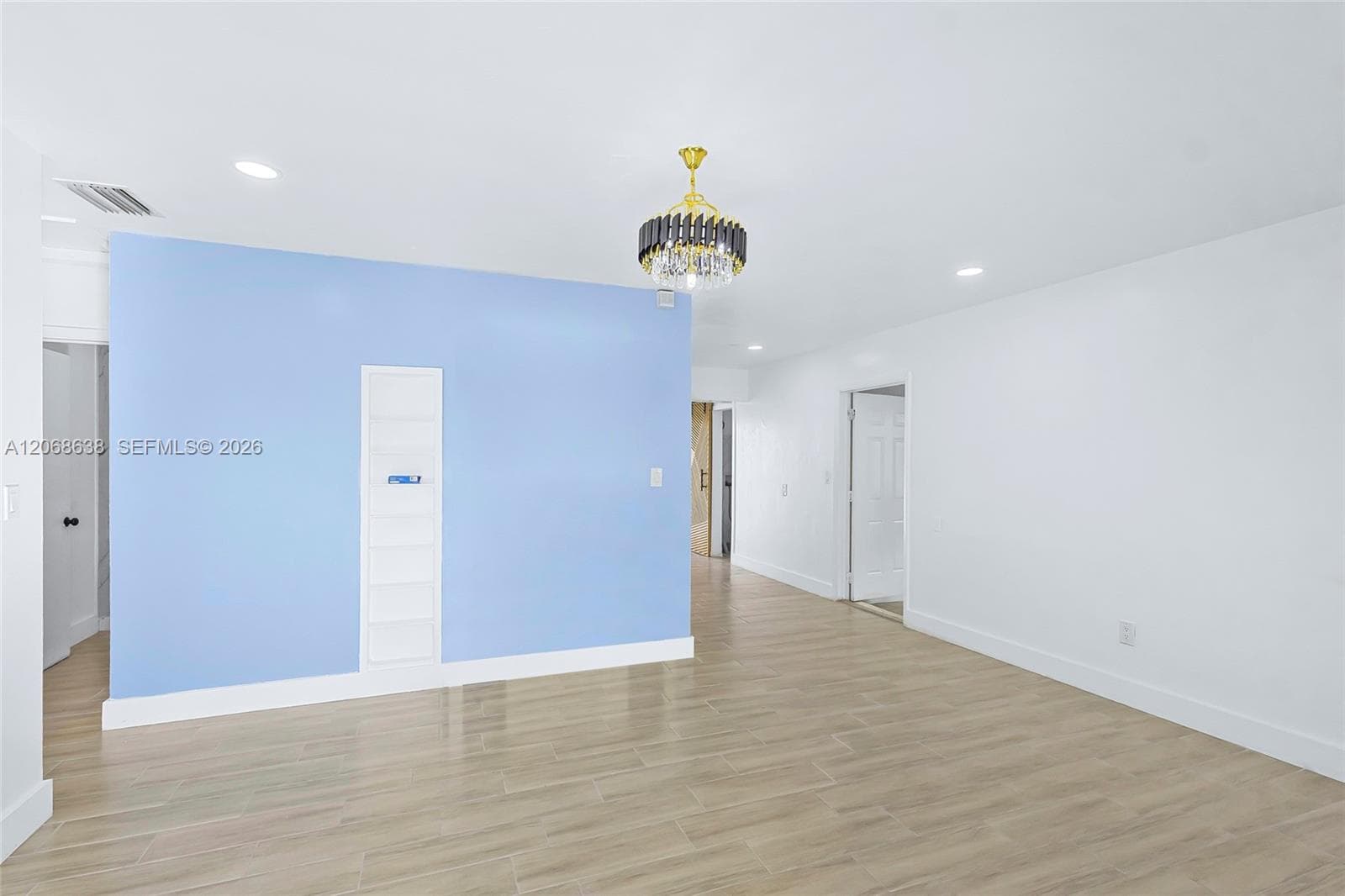 1854 Lauderdale Manor Dr, Fort Lauderdale FL 33311 photo 4